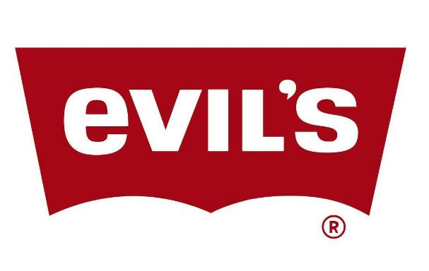 El diseñador gráfico REILLY fusiona el nombre de Evil´s con el logo de Levis