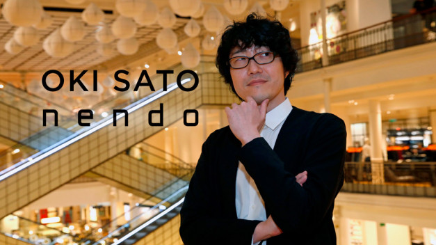 Oki Sato es un diseñador y arquitecto japonés que nació en Toronto (Canadá) el 24 de diciembre de 1977. Oki Sato es el director del estudio de diseño Nendo que fundó en el año 2002 en Tokio.