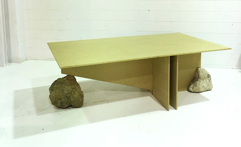 Diseño de interiores, mesa on the rocks
