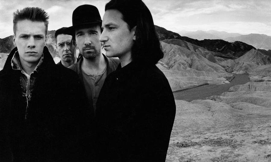 Fotografía promocional del grupo U2 del álbum The Joshua Tree, obra de Anton Corbijn del año 1987