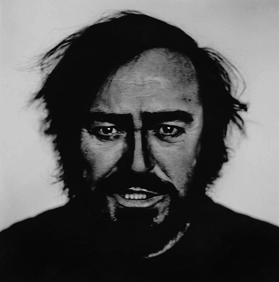 Retrato del cantante italiano de opera Luciano Pavarotti, fotografía de Anton Corbijn