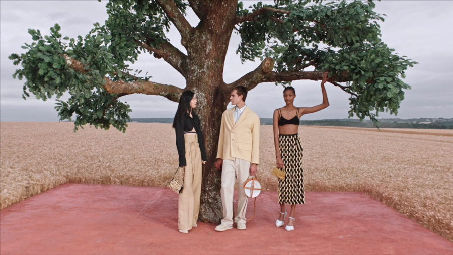 Jacquemus marca de moda francesa colección L'Amour, imagen 2