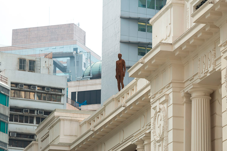 Instalación de Antony Gormley Event Horizon en Hong Kong, vista 7